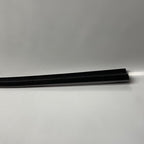 1095786-00-C TESLA MODEL S DOOR WINDOW MOLDING LEFT FRONT 2012-2020 OEM 1095786