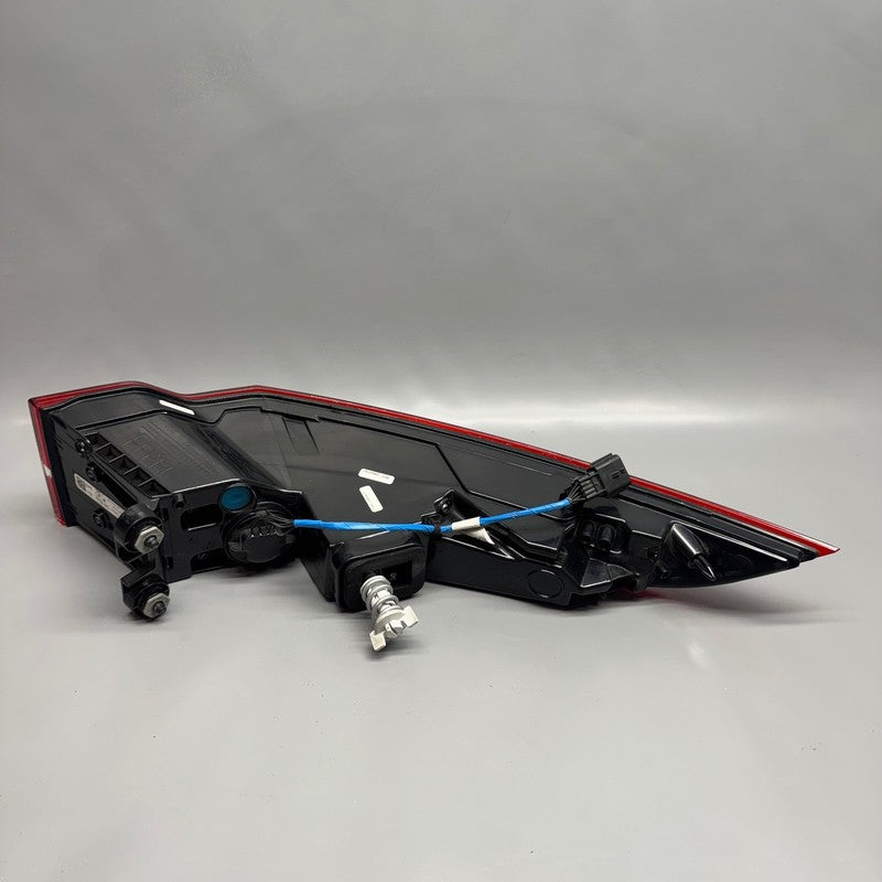 JAGUAR I-PACE TAIL LIGHT RIGHT PASSENGER 2019 2020 OEM J9D3-13404-DB