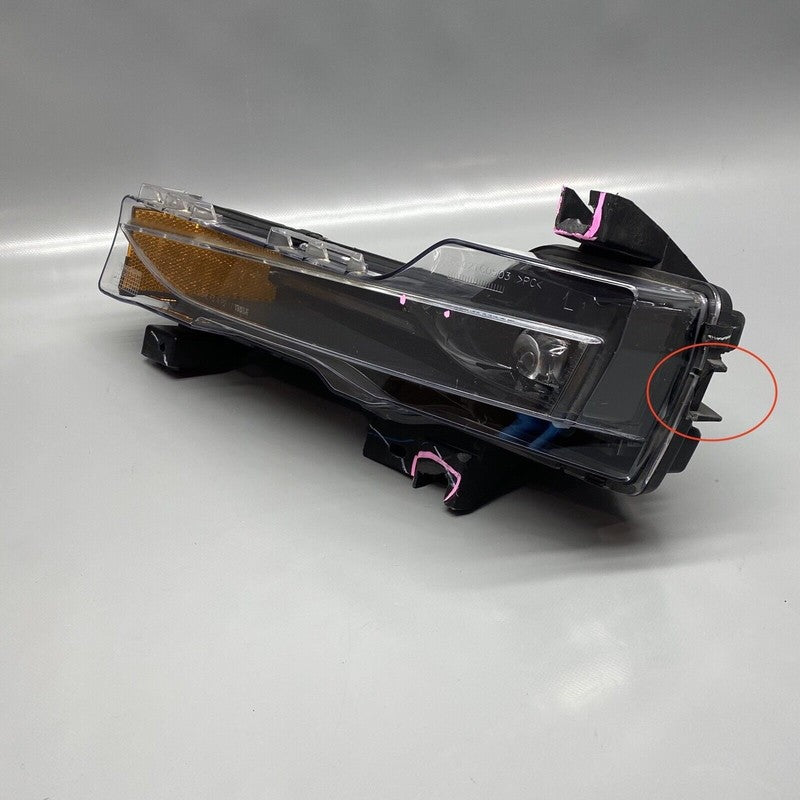 TESLA MODEL 3 FOG LIGHT LEFT DRIVER 2017 2018 2019 2020 2021 2022 1077