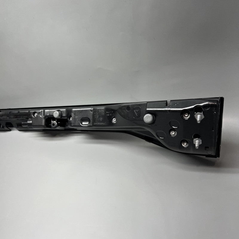 973945093BC PORSCHE PANAMERA 971 TAIL LIGHT CENTER 2022 2023 OEM 973945093BC