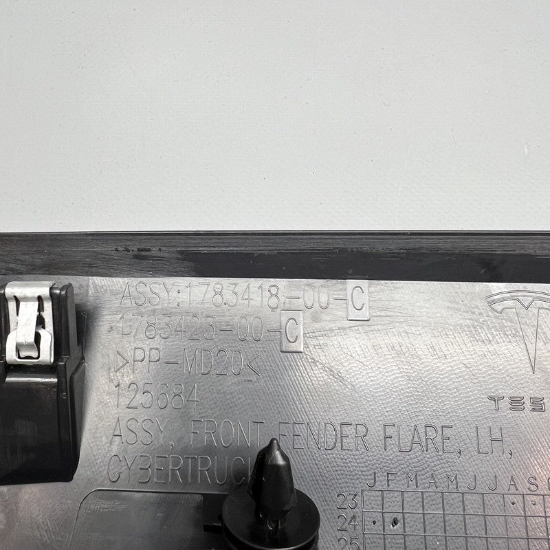 1783423-00-c TESLA CYBERTRUCK FENDER FLARE LEFT FRONT 2024 2025 1783423-00-C OEM