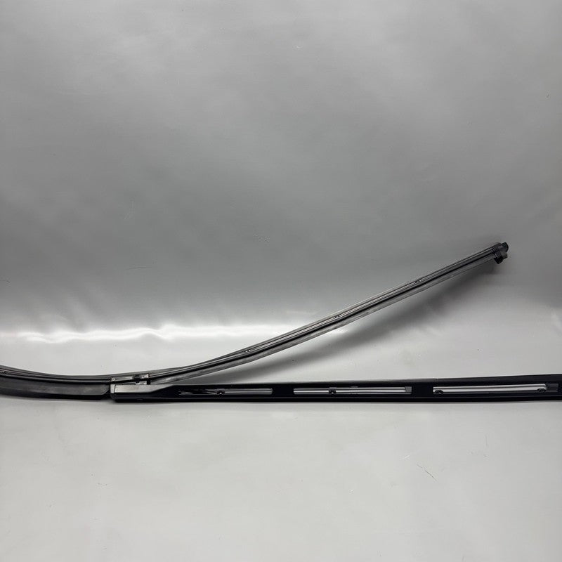 TESLA CYBERTRUCK WINDSHIELD WIPER 2024 2025 OEM 1853255-98-D