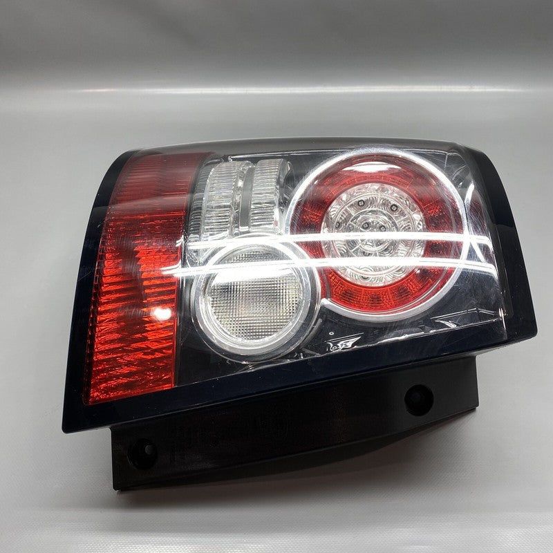 A056008 RANGE ROVER SPORT TAIL LIGHT LEFT DRIVER SIDE A056008 2010 2011 OEM