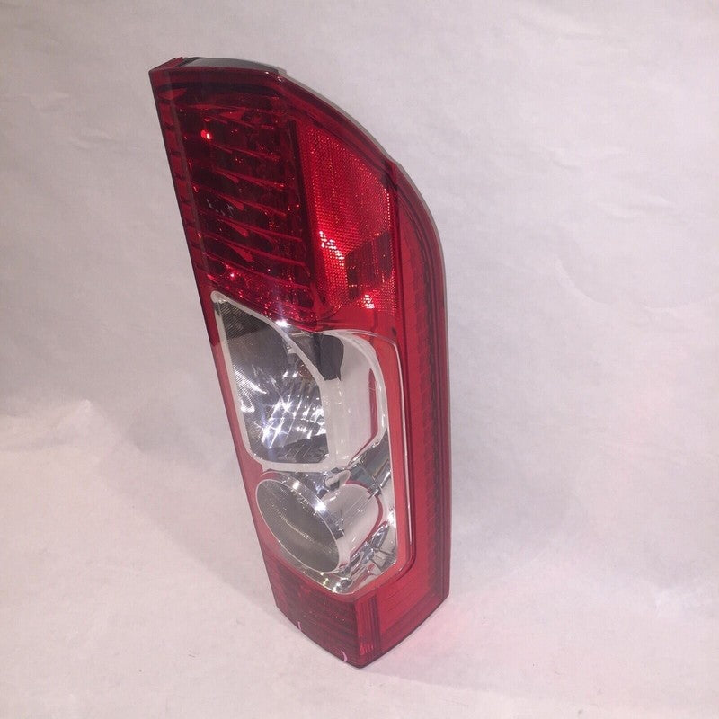 RAM PROMASTER RIGHT SIDE TAIL LIGHT 2014 2015 2016 OEM CRACKED