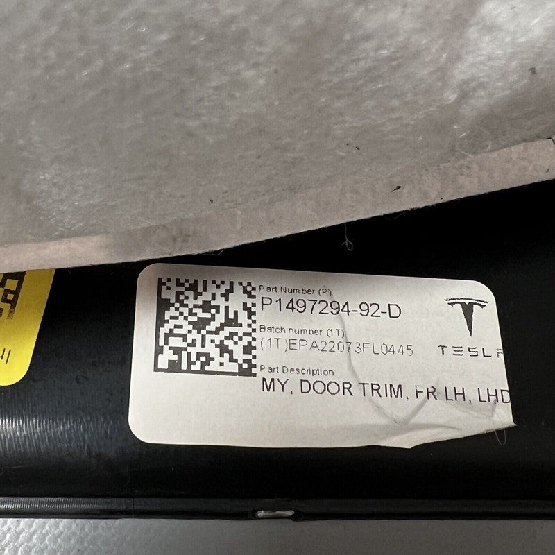 1497294-92-D TESLA MODEL Y DOOR PANEL LEFT FRONT 2020 2021 2022 2023 OEM 1497294-92-D