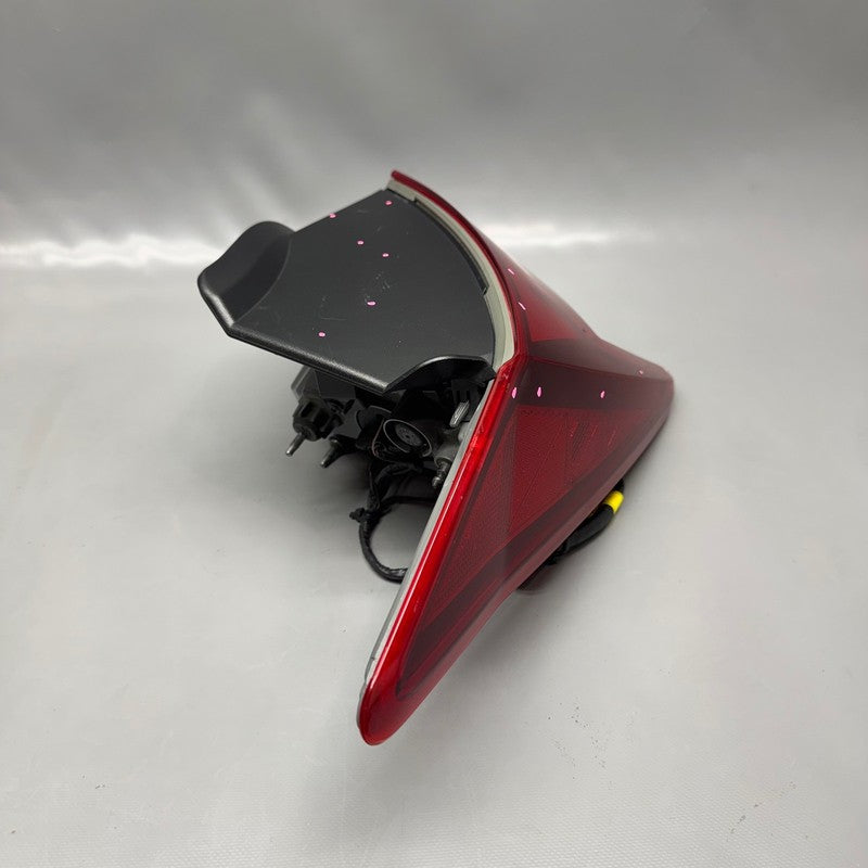 HYUNDAI ELANTRA TAIL LIGHT LEFT DRIVER 2021 2022 2023 OEM 92401AA020