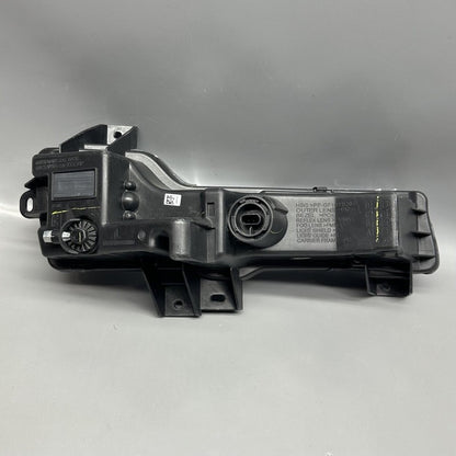 1077391-00-F TESLA MODEL 3 FOG LIGHT LEFT DRIVER 2017 18 19 20 21 22 2023 OEM 1077391-00-F