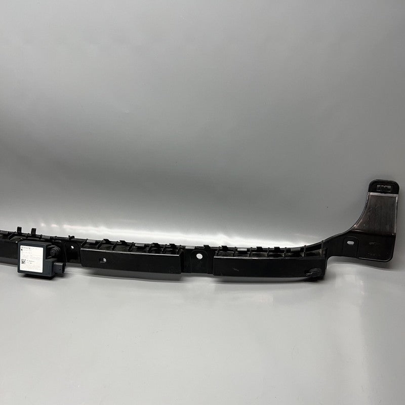 1083994-00-G TESLA MODEL 3 REAR BUMPER CENTER BRACKET 2017 18 19 20 21 22 2023 1083994-00-G