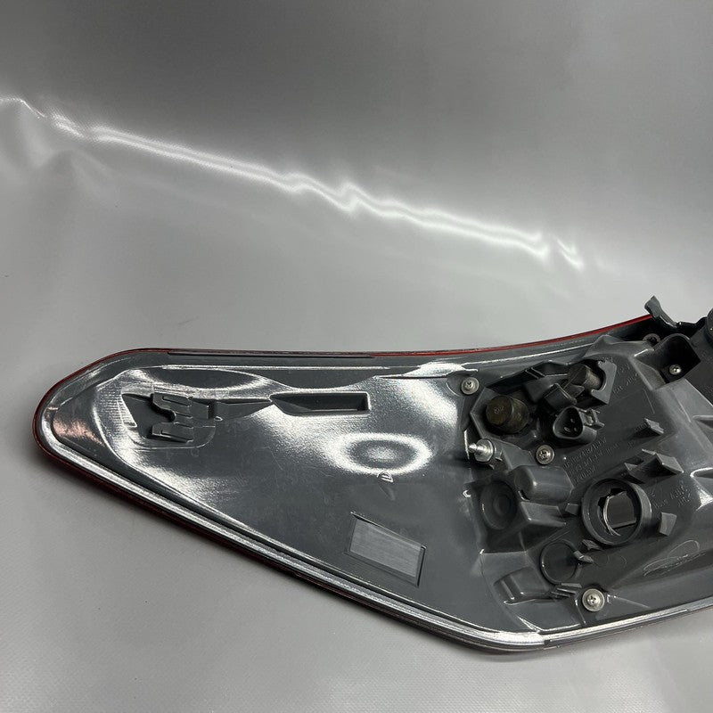 TOYOTA HIGHLANDER TAIL LIGHT RIGHT PASSENGER 2017 2018 2019 OEM