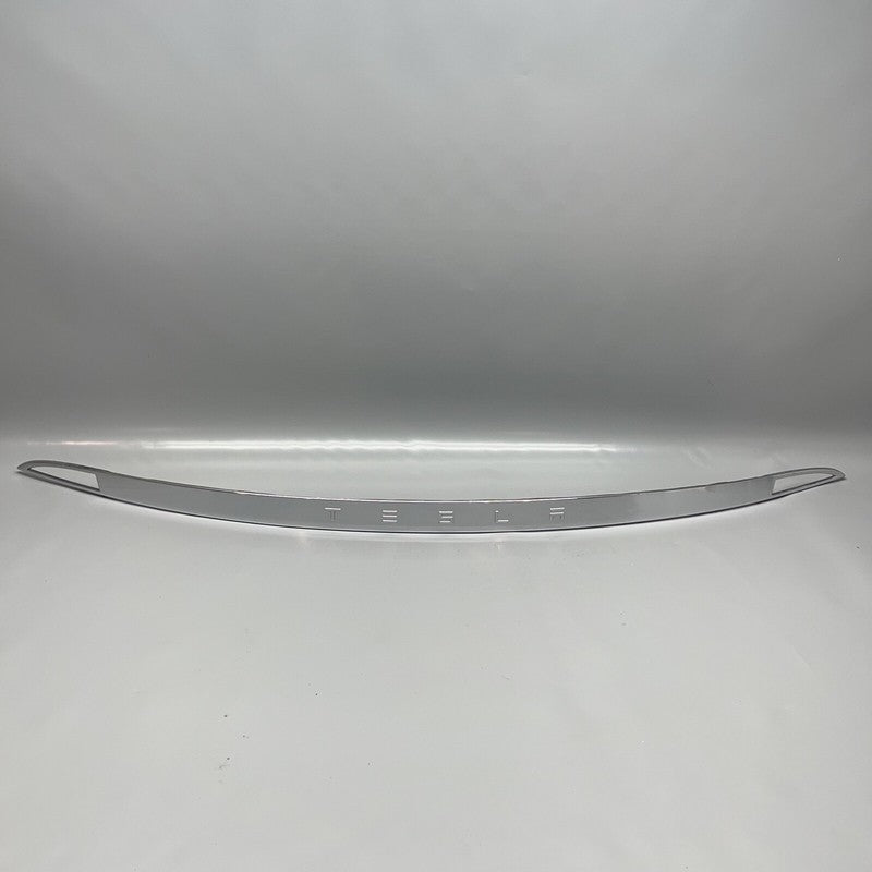 1008856-00-C TESLA MODEL S CHROME LIFTGATE APPLIQUE 2012 2013 2014 2015 OEM 1008856-00-C