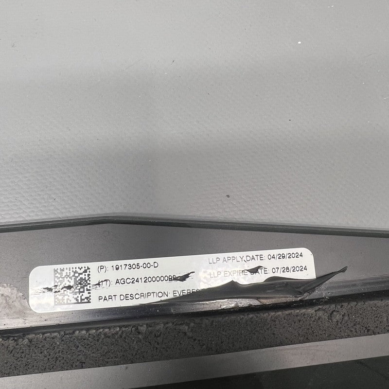 1917305-00-D TESLA CYBERTRUCK EVEREST REAR WINDOW 2024 2025 OEM 1917305-00-D