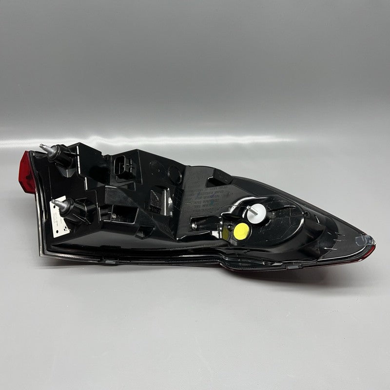 H45A3BCA201 BMW M3 TAIL LIGHT RIGHT PASSENGER LED OEM 2019 2020 2021 2022 H45A3BCA201