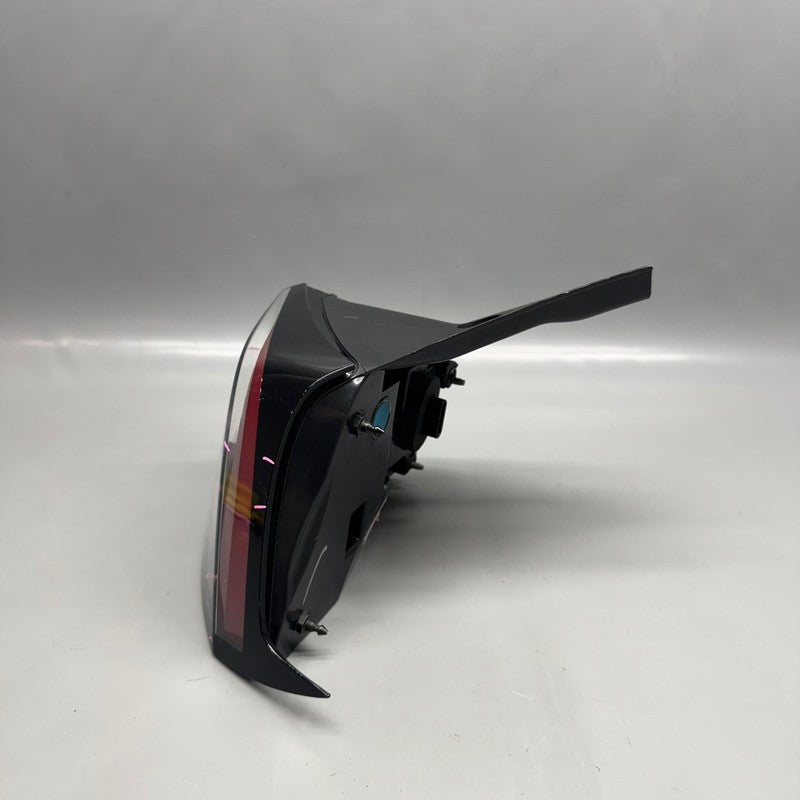 TESLA MODEL 3 TAIL LIGHT RIGHT PASSENGER 2017 2018 2019 2020 2021 LED 