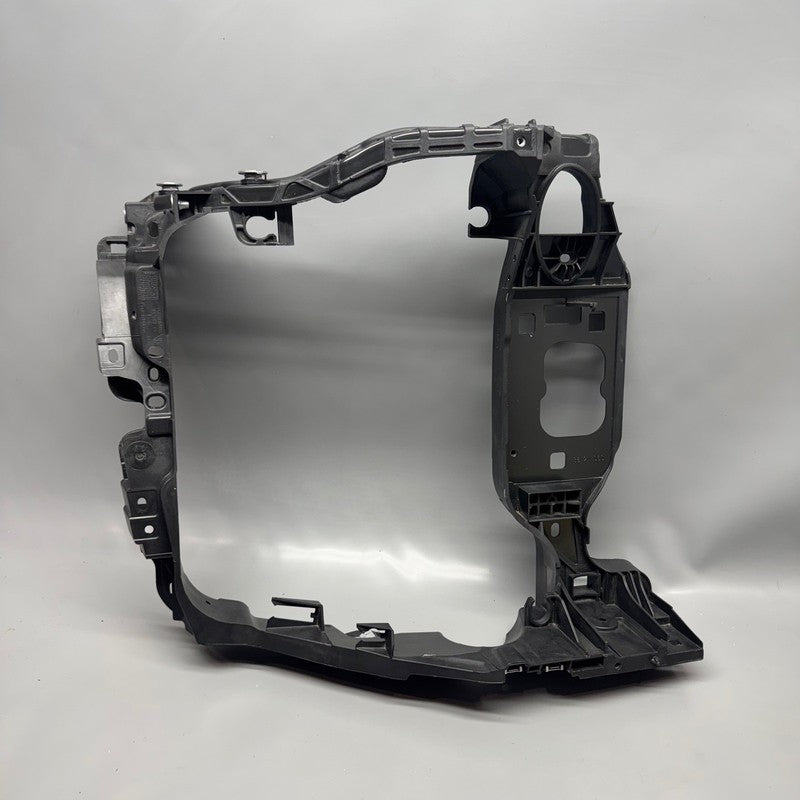 PORSCHE MACAN RADIATOR CORE SUPPORT BRACKET RIGHT FRONT 2015 2016 2017