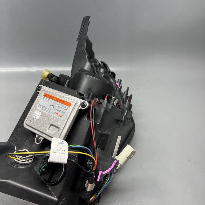 844346443 CHEVY IMPALA HEADLIGHT RIGHT PASSENGER 2014 XENON OEM DAMAGED