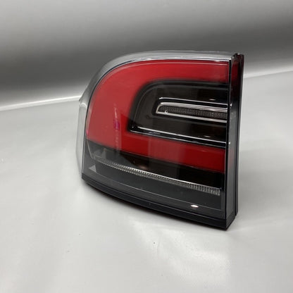 1034332-00-A TESLA MODEL X TAIL LIGHT LEFT DRIVER 1034332-00-A 2016 2017 2018 19 2020 LED OEM