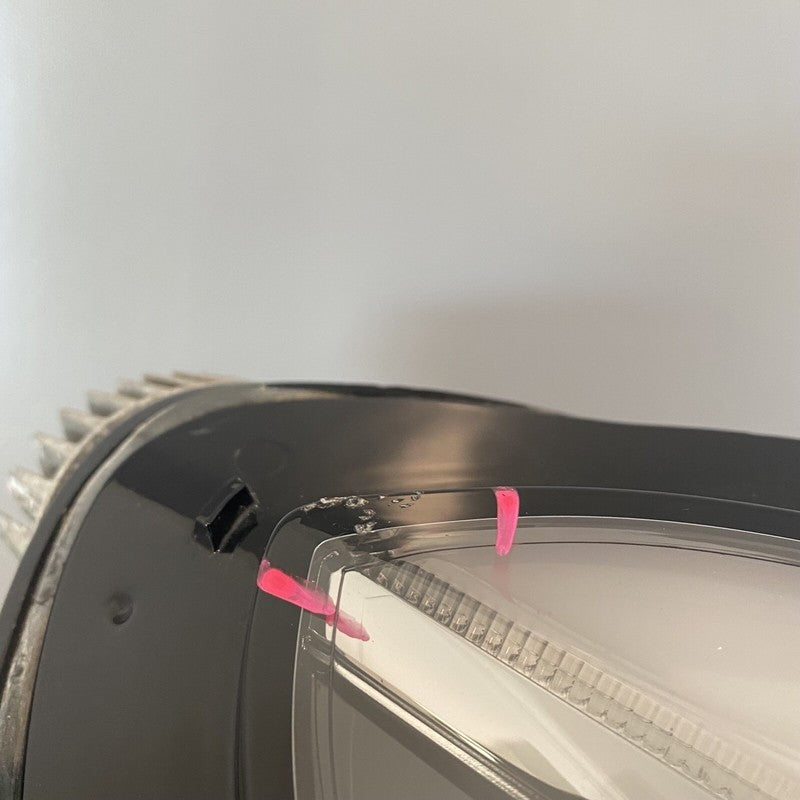 1077372-00-K TESLA MODEL 3 HEADLIGHT RIGHT SIDE LED 1077372-00-K 2017 2018 2019 2020 OEM