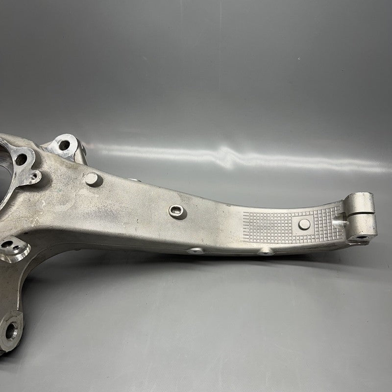 1188316-00-E TESLA MODEL Y KNUCKLE SPINDLE RIGHT FRONT 2020 2021 2022 2023 1188316-00-E