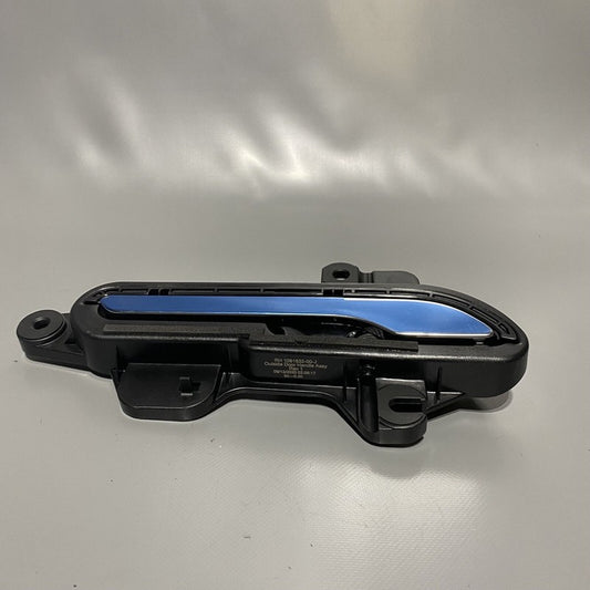 1081832-00-J TESLA MODEL 3 OUTSIDE DOOR HANDLE RIGHT 2017 2018 2019 2020 OEM 1081832-00-J
