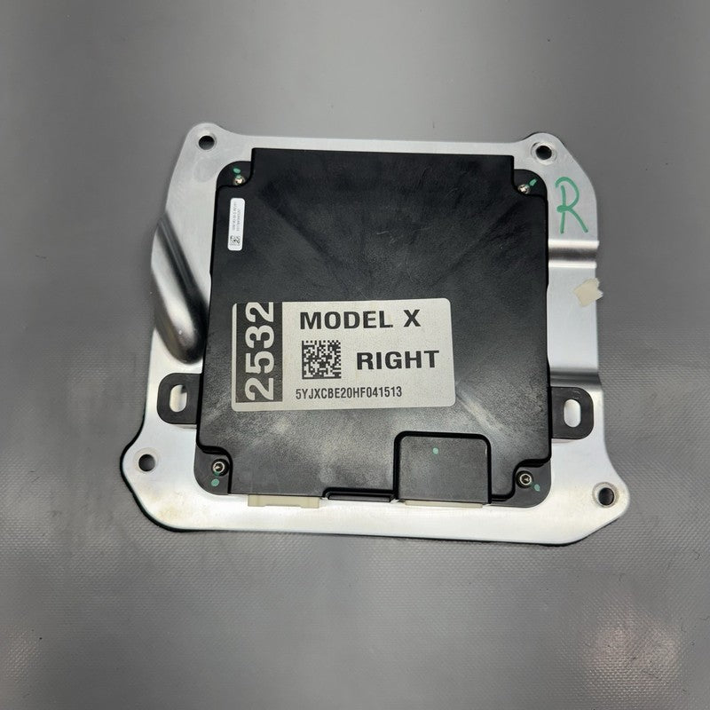 1048860-00-B TESLA MODEL X RIGHT FRONT DOOR CONTROL MODULE 2016 2017 2018 2019 2020 OEM