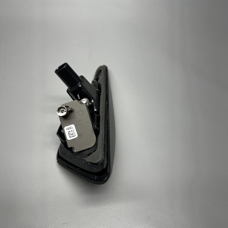 1820734-00-C TESLA MODEL 3 Y REPEATER FENDER CAMERA LEFT 2023 2024 OEM 1820734-00-C