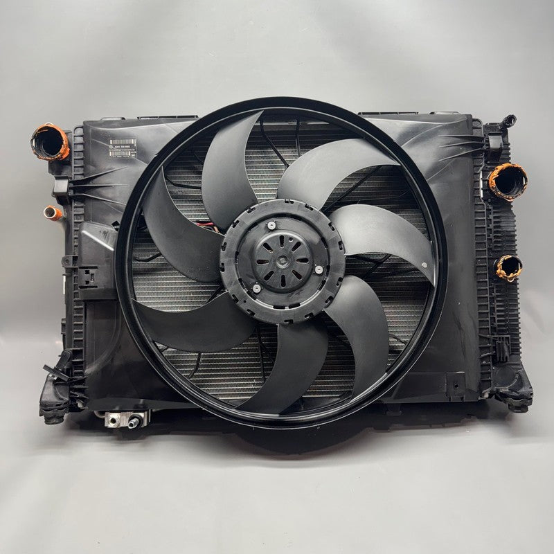 MERCEDES BENZ C250 COOLING RADIATOR FAN 2012 2013 2014 OEM A2049066802