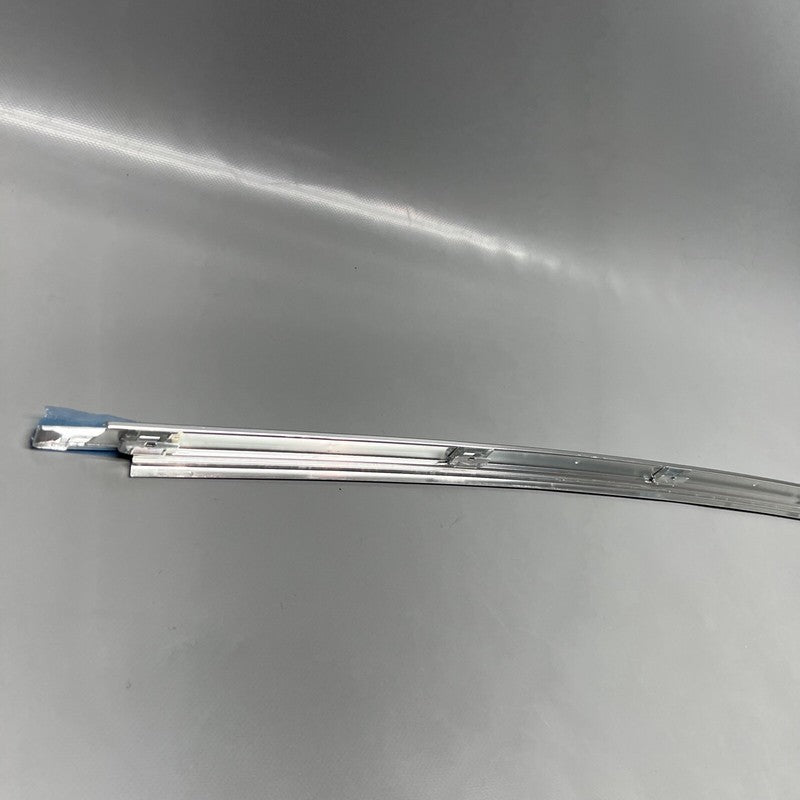 068473500 MASERATI QUATTROPORTE DOOR GLASS COVER TRIM RIGHT REAR 2004 05 06 07 2008 OEM