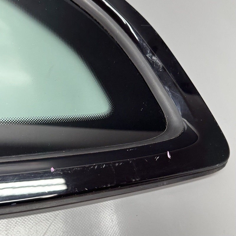 36A845298AA BENTLEY BENTAYGA QUARTER GLASS RIGHT REAR 2016 17 2018 2019 2020 OEM 36A845298AA