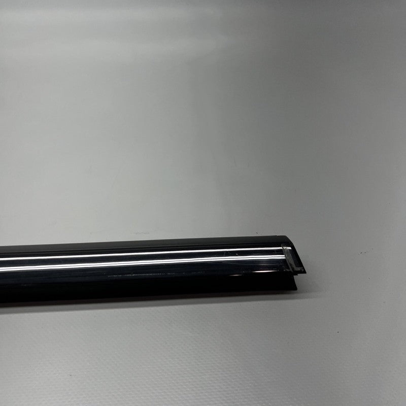 4KE837476A AUDI E-TRON WINDOW BELT MOLDING LEFT FRONT 2019 2020 2021 OEM 4KE837476A