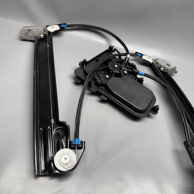 TESLA MODEL 3 WINDOW REGULATOR RIGHT FRONT 2017 2018 2019 2020 OEM 109