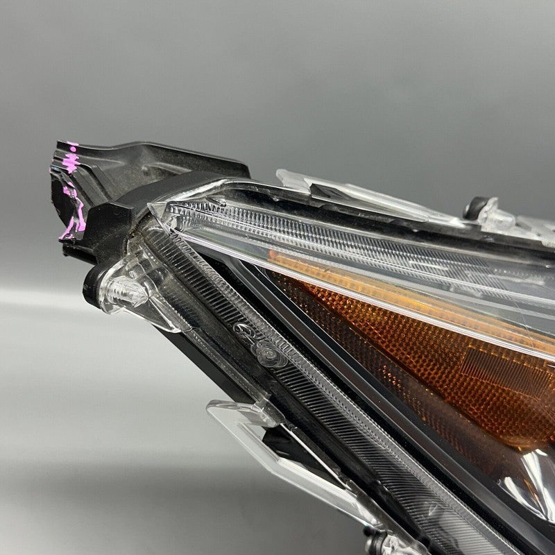 RAV 4 TOYOTA RAV 4 HEADLIGHT RIGHT PASSENGER 2019 2020 2021 2022 LED OEM