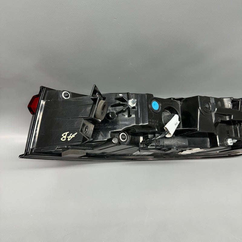 JEEP GRAND CHEROKEE TAIL LIGHT LEFT DRIVER 2021 2022 2023 2024 LED OEM