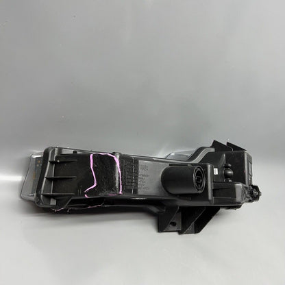 1077392-00-F TESLA MODEL 3 FOG LIGHT RIGHT PASSENGER 2017 2018 2019 2020 2021 2022 OEM 3 PIN