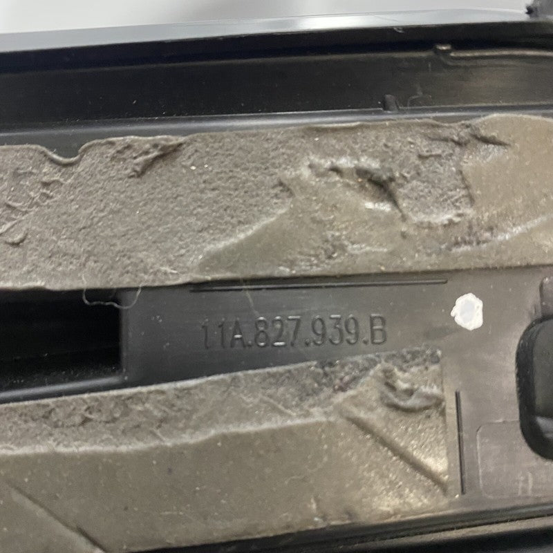 11A827939B VOLKSWAGEN ID.4 SPOILER REAR RIGHT 11A827939B 2021 2022 OEM