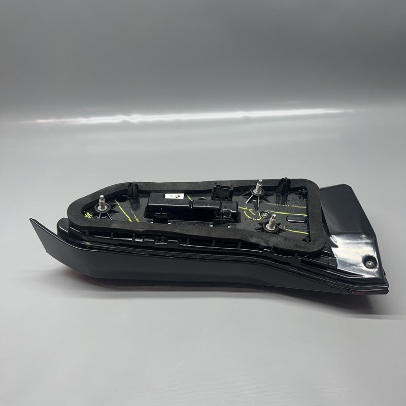 H7793199705 BMW X5 TAIL LIGHT INNER LEFT 2019 2020 2021 2022 2023 OEM H7793199705