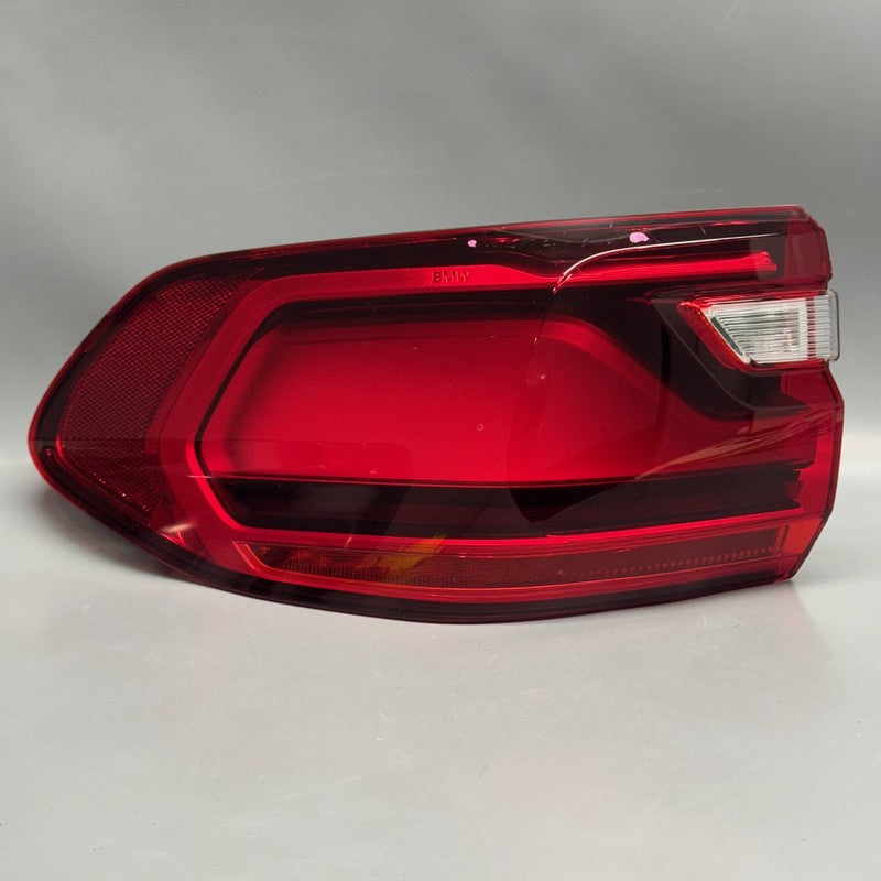 BMW X7 TAIL LIGHT RIGHT PASSENGER 2019 2020 2021 2022 OEM H45A164A605