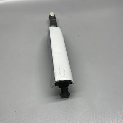 4H0837206B AUDI A6 A7 A8 RIGHT DOOR HANDLE EXTEREOR 2011 2012 2013 2014 2015 OEM