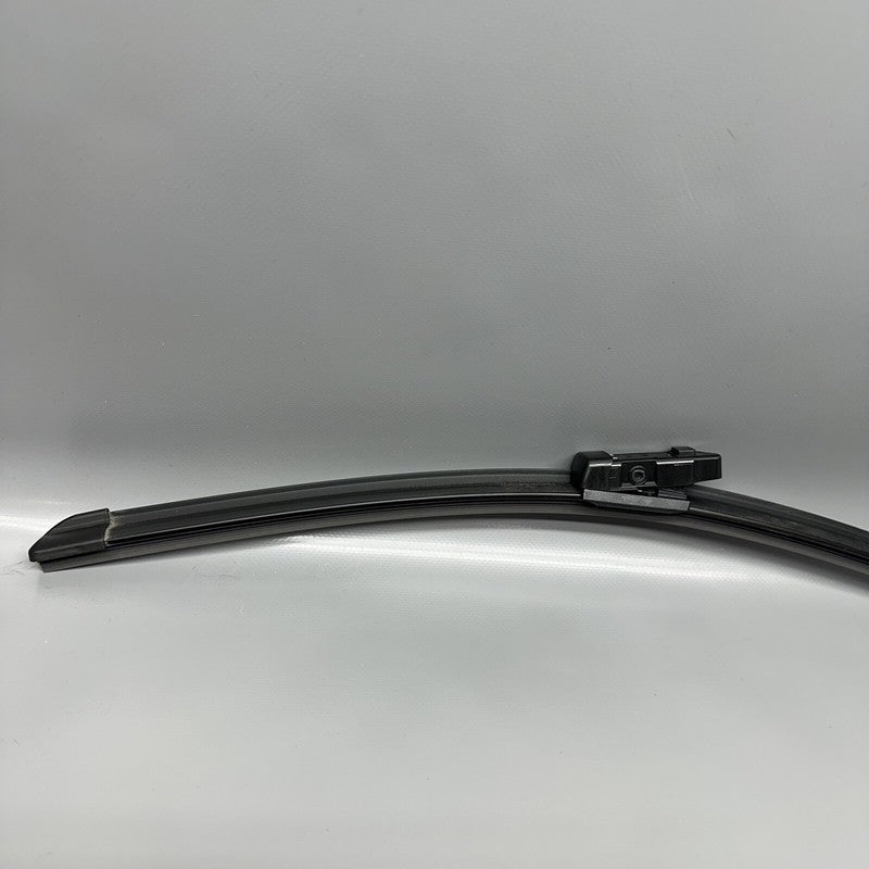 1076731-00-B TESLA MODEL 3 WINDSHIELD WIPER BLADE RIGHT 2017 2018 2019 2020 2021 2022 2023