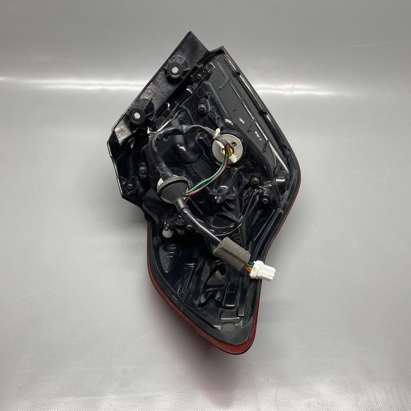 92402-A7 KIA FORTE TAIL LIGHT RIGHT PASSENGER SIDE 92402-A7 2014 2015 2016 2017 2018 OEM 