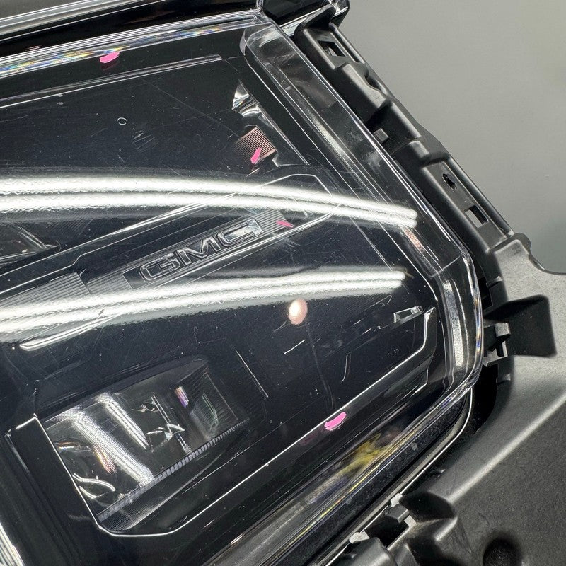 GMC 1500 AT4 HEADLIGHT RIGHT PASSENGER 2022 2023 2024 2025 BLACK OEM 8