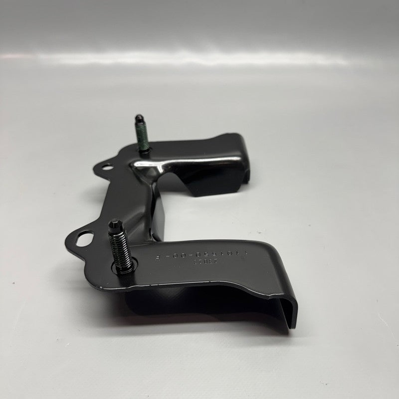 TESLA MODEL 3 REAR RIGHT RAIL GLOVE LOWER BRACKET 2017 2018 2019 2020 