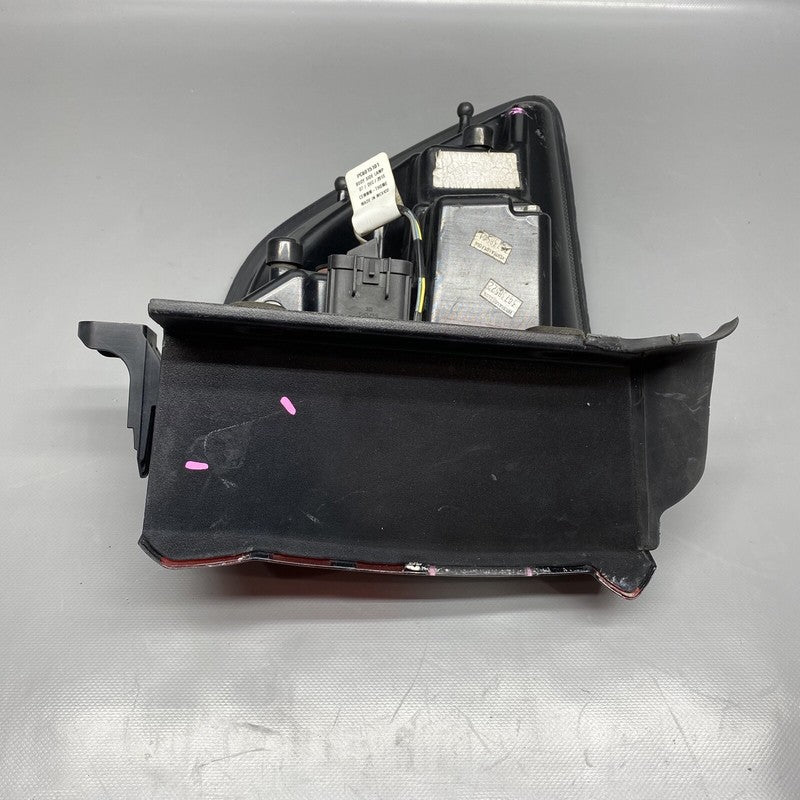 68155948AC DODGE DURANGO TAIL LIGHT RIGHT PASSENGER 68155948AC 2016 2017 2018 2019 2020 OEM