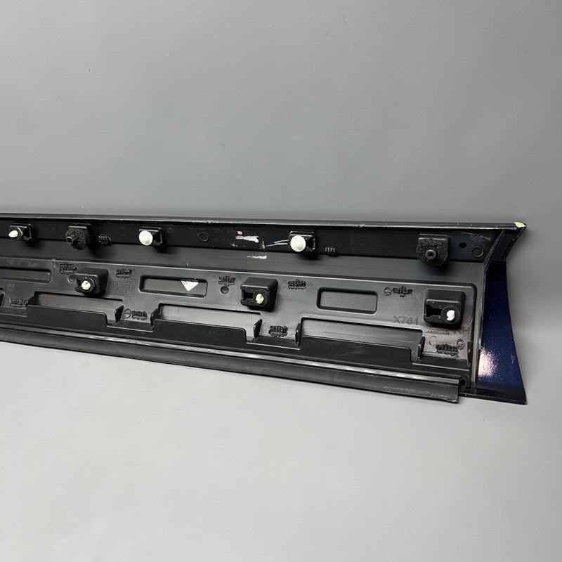 SV0C8C9A JAGUAR F-PACE DOOR LOWER MOLDING RIGHT FRONT 2018 2019 2020 2021 2022 OEM 