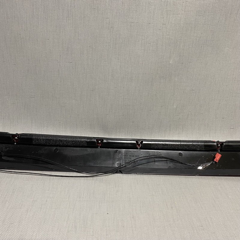 TESLA MODEL S REAR 3RD BRAKE LIGHT LED 6005917-00F 2016 2017 2018 2019