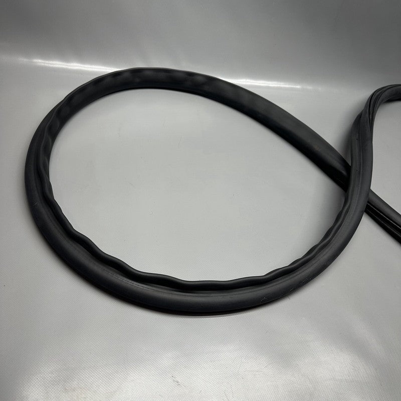 6009581-00-C TESLA MODEL S FRUNK STORAGE COMPARTMENT SEAL 2012 13 14 15 2016 OEM 6009581-00-C