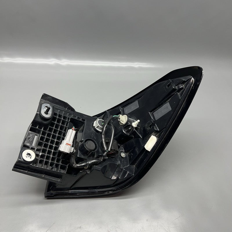 SUBARU OUTBACK TAIL LIGHT LEFT DRIVER 2020 2021 2022 2023 2024 OEM