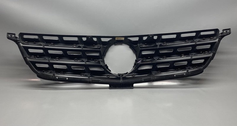 A1668800123 MERCEDES BENZ ML350 GRILLE ML550 A1668800123 2012 2013 2014 OEM 