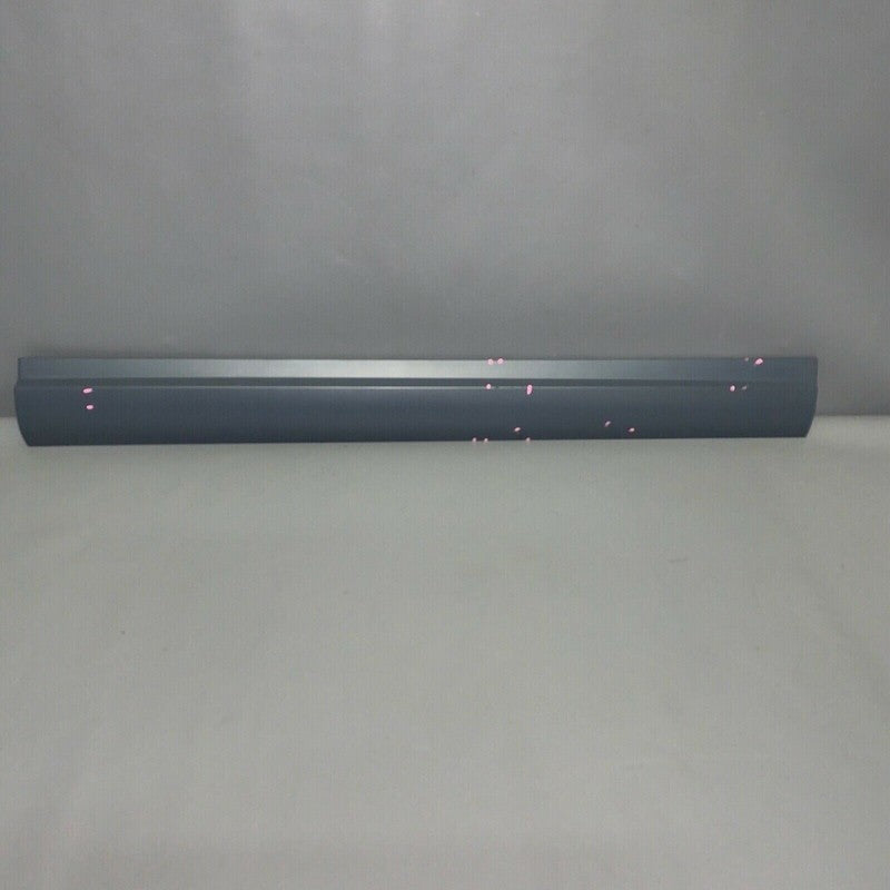 670035235 MASERATI LEVANTE RIGHT FRONT DOOR TRIM MOLDING 2017 2018 2019 OEM 670035235