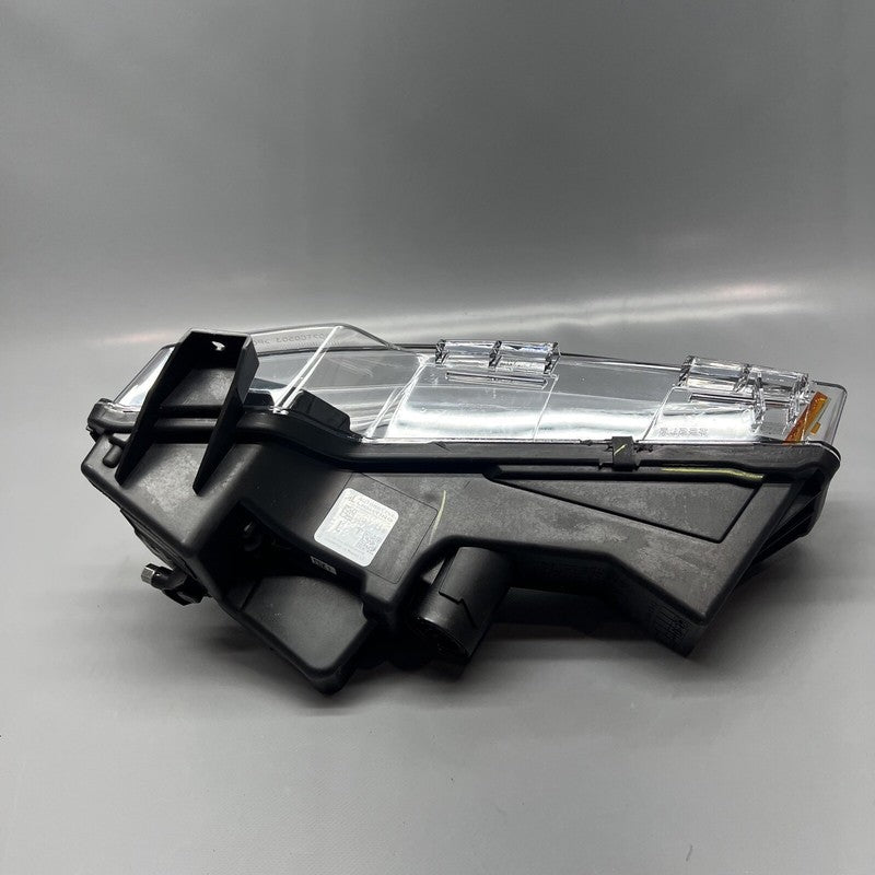 1077391-00-F TESLA MODEL 3 FOG LIGHT LEFT DRIVER 2017 18 19 20 21 2022 OEM 1077391-00-F