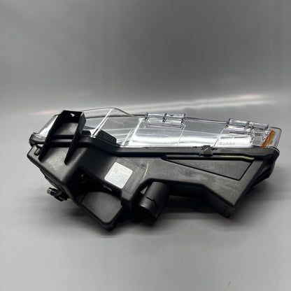 1077391-00-F TESLA MODEL 3 FOG LIGHT LEFT DRIVER 2017 18 19 20 21 2022 OEM 1077391-00-F